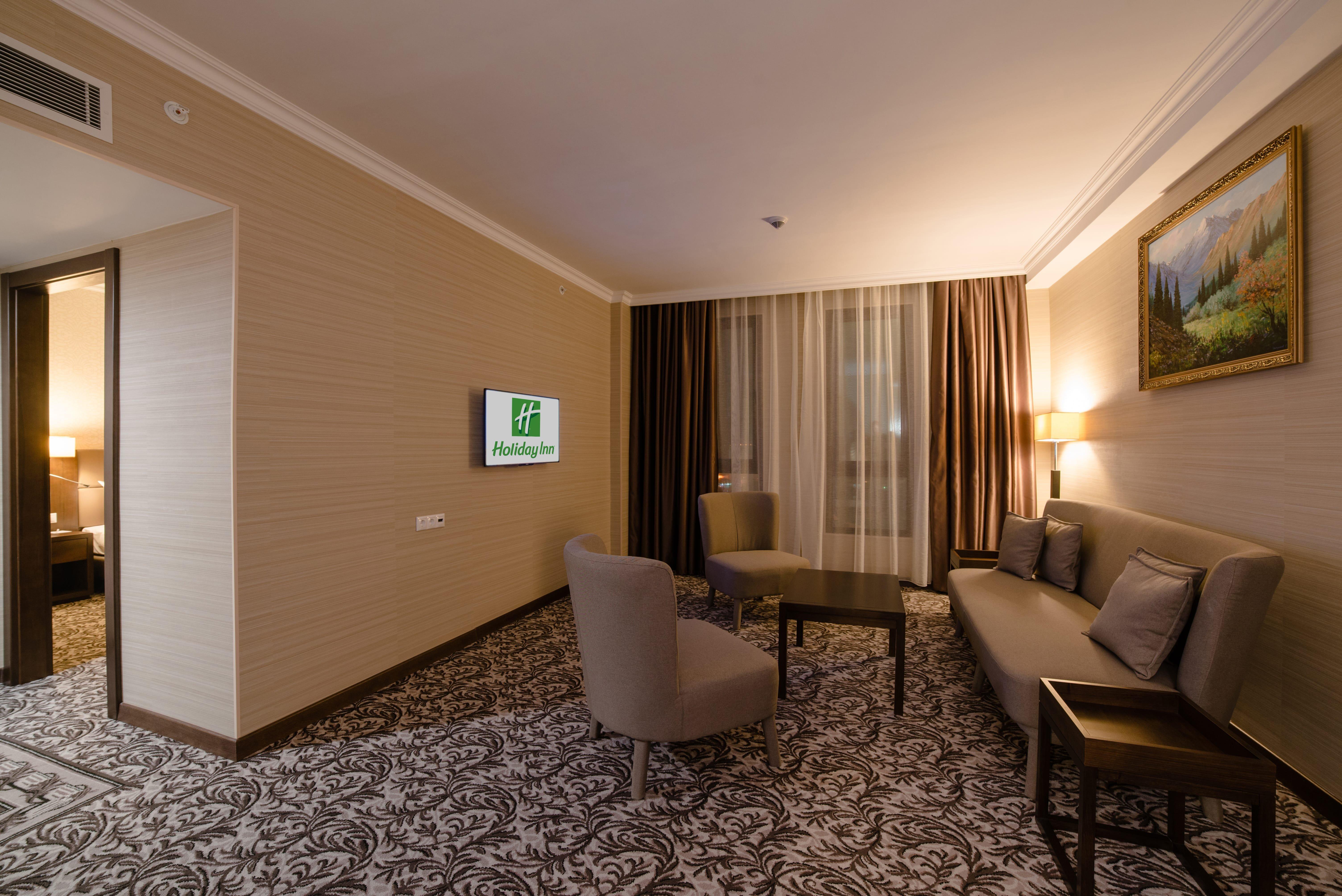 Holiday Inn Aktau By Ihg Dış mekan fotoğraf