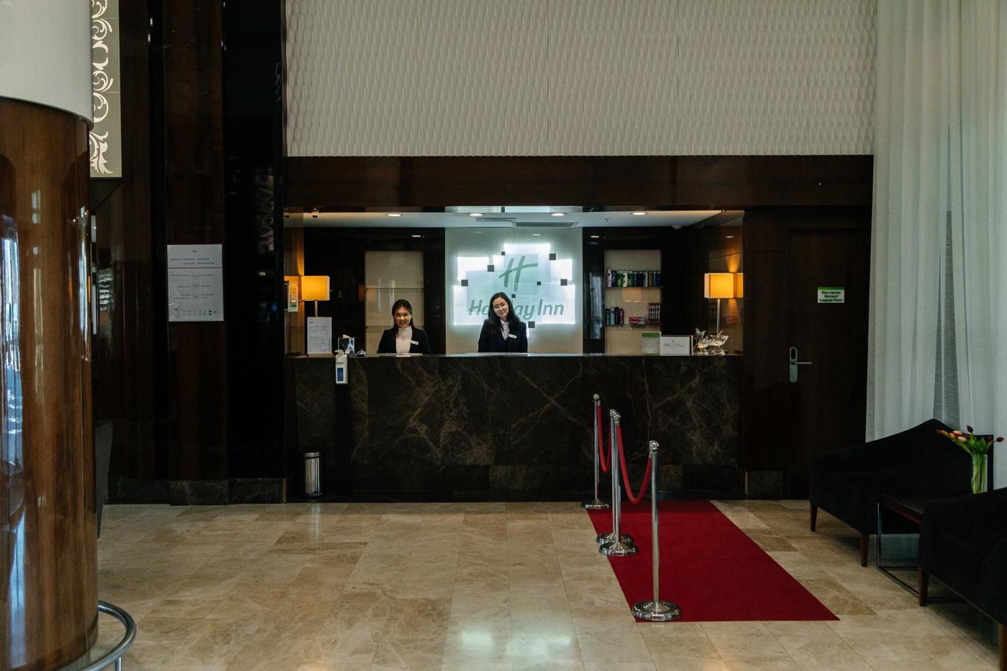 Holiday Inn Aktau By Ihg Dış mekan fotoğraf