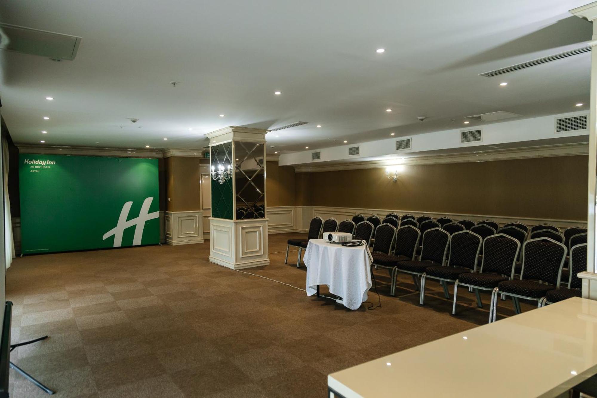 Holiday Inn Aktau By Ihg Dış mekan fotoğraf